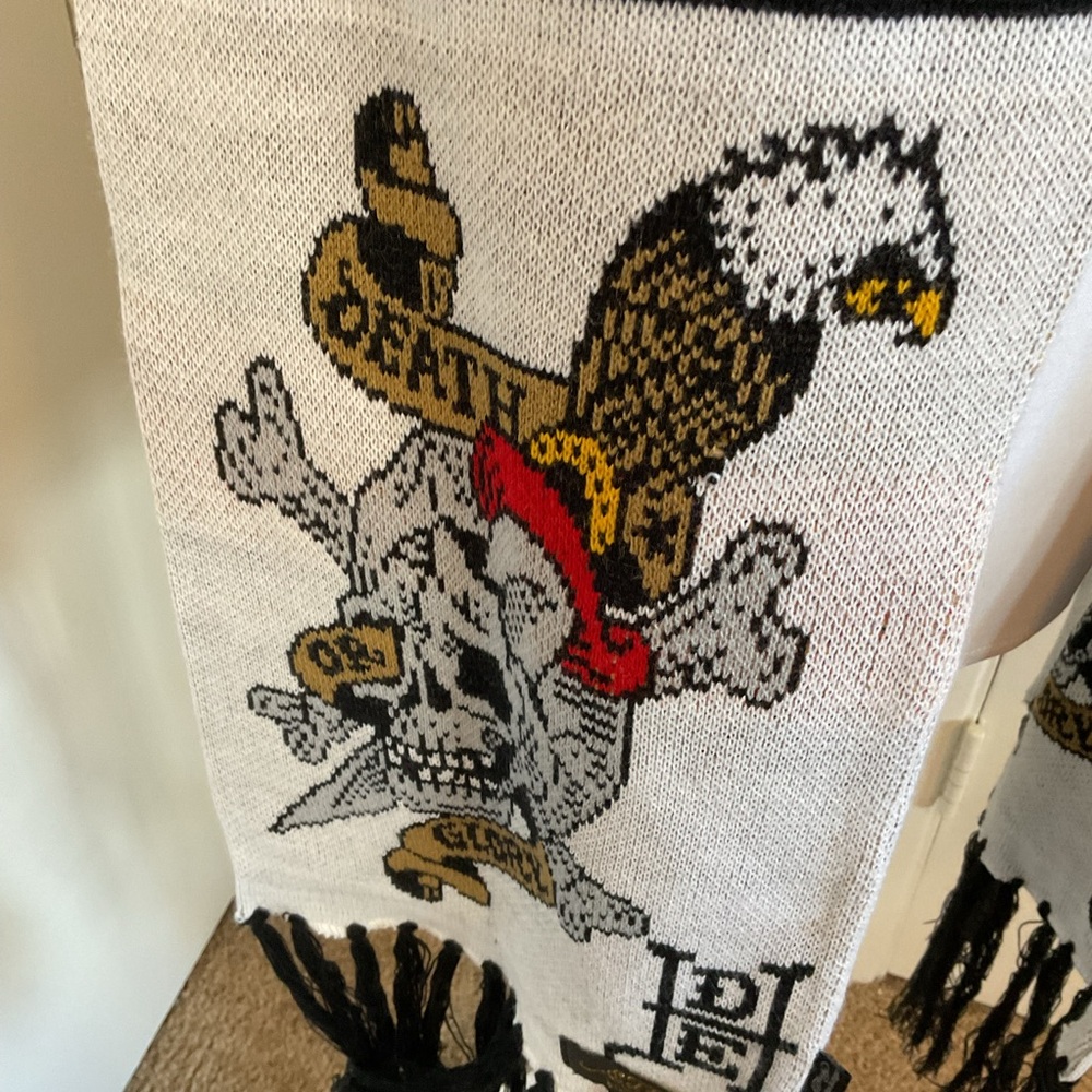 Ed Hardy Christian Audigier White Scarf Death or Glory Skull Graphic Fringe - Picture 3 of 6